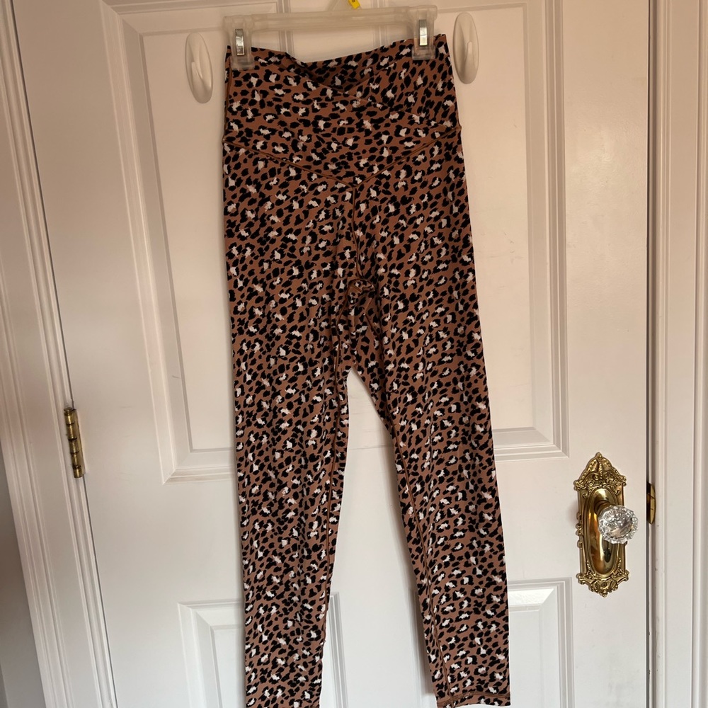 Aerie crossover leggings cheetah